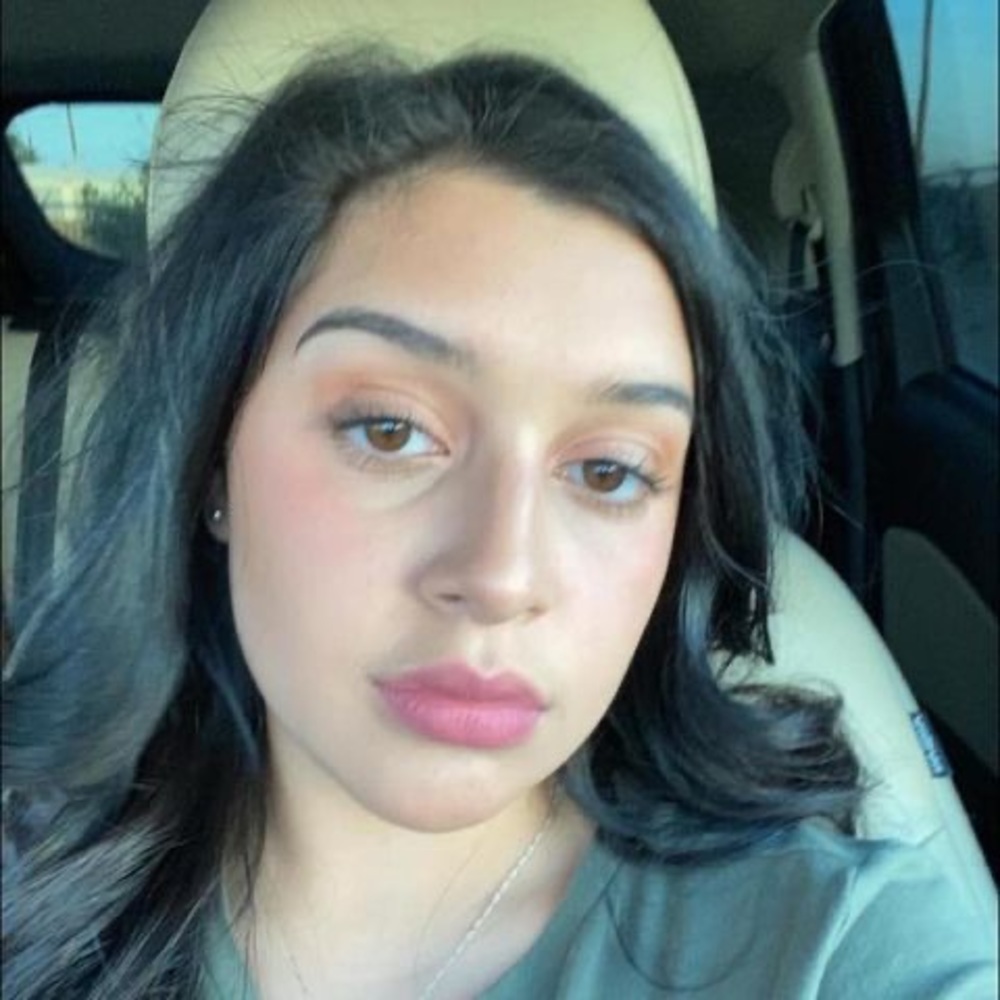Meet your Posher, Gabriela